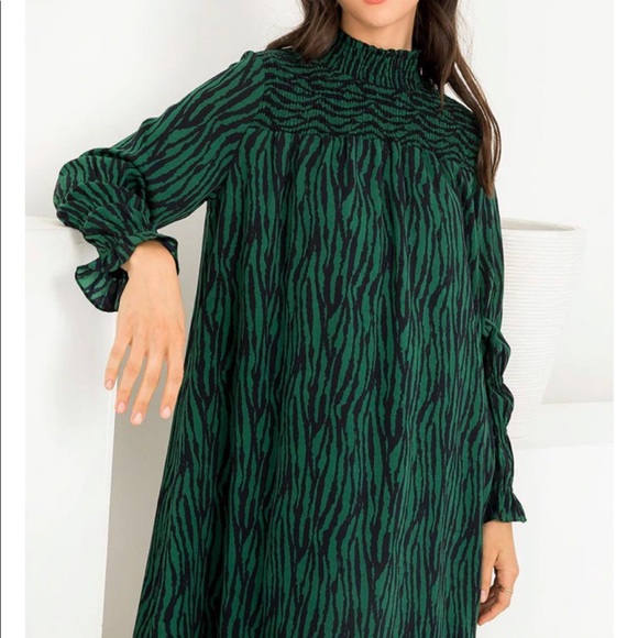 NWT small THML Leopard Print Smock Dress - Picture 5 of 6